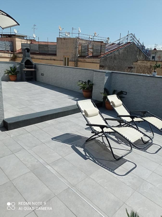 La Terrazza Del Corso Apartment Naples Luaran gambar