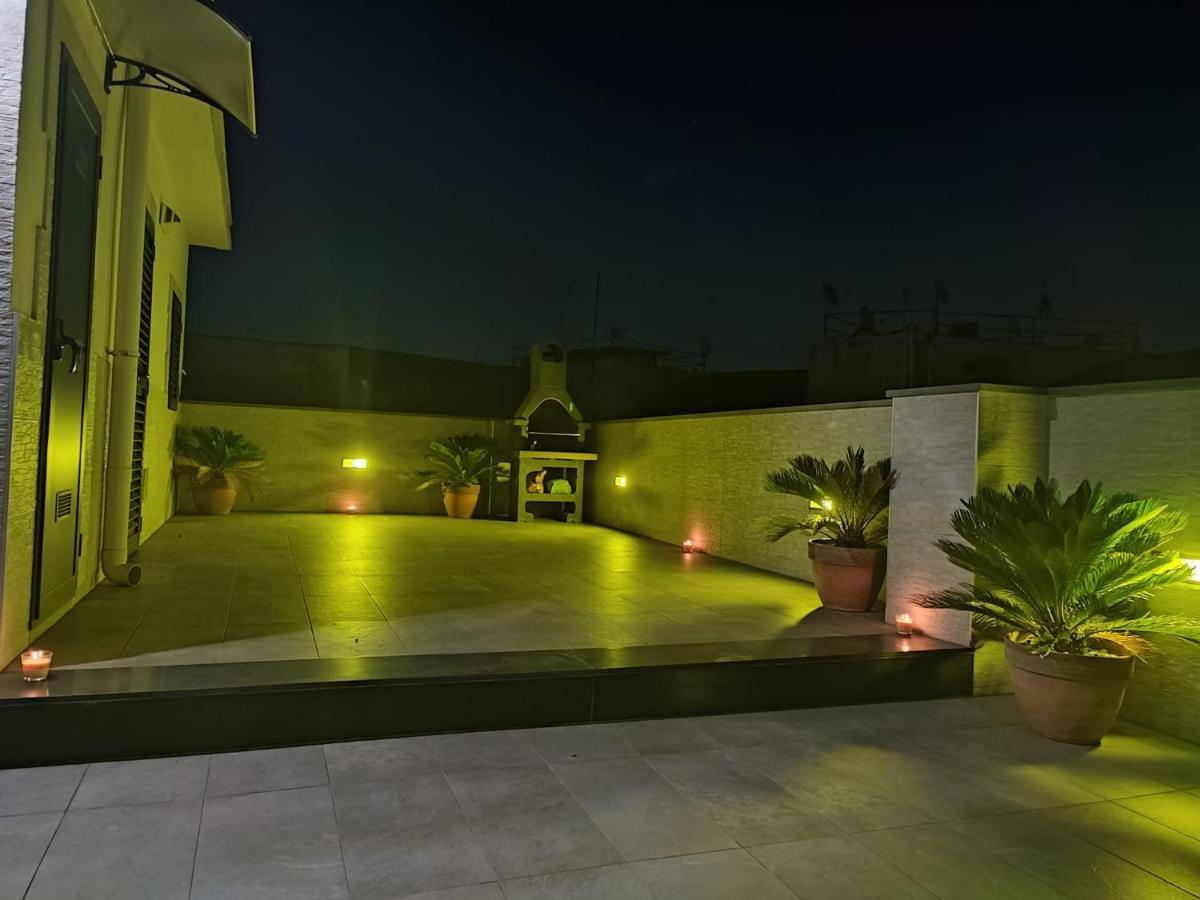 La Terrazza Del Corso Apartment Naples Luaran gambar