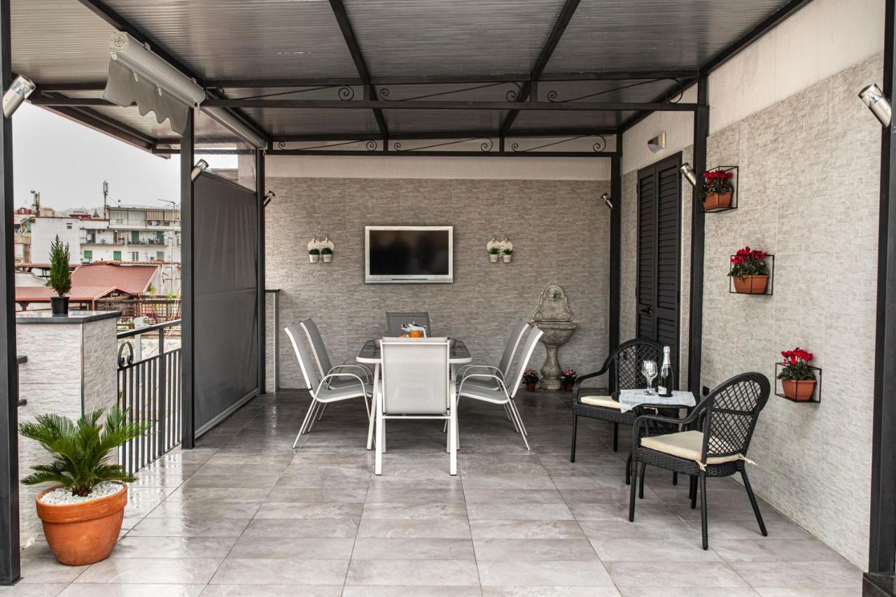 La Terrazza Del Corso Apartment Naples Luaran gambar